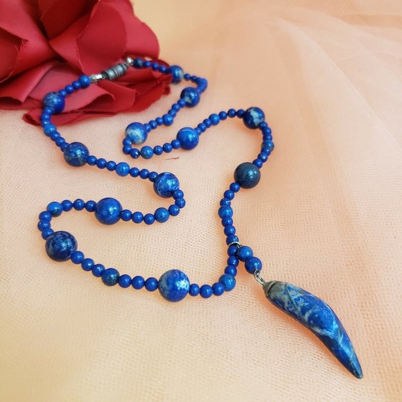 Vintage Lapis Lazuli 20” Long Necklace Horn Pendant - Picture 9 of 9